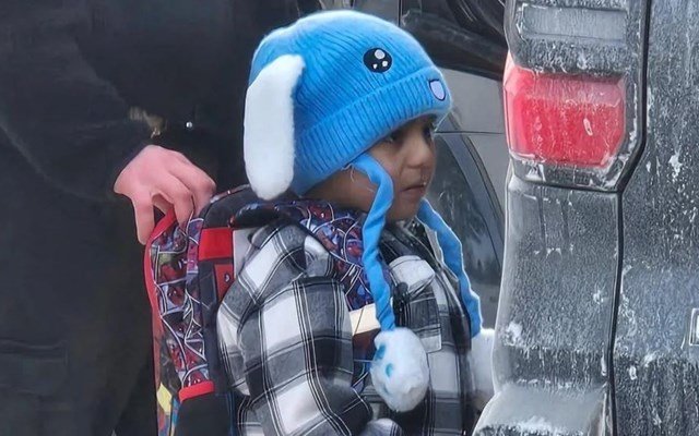 Η αντιμεταναστευτική αστυνομία του Τραμπ, ICE, συνέλαβε ένα παιδί 5 ετών στη Μινεάπολη