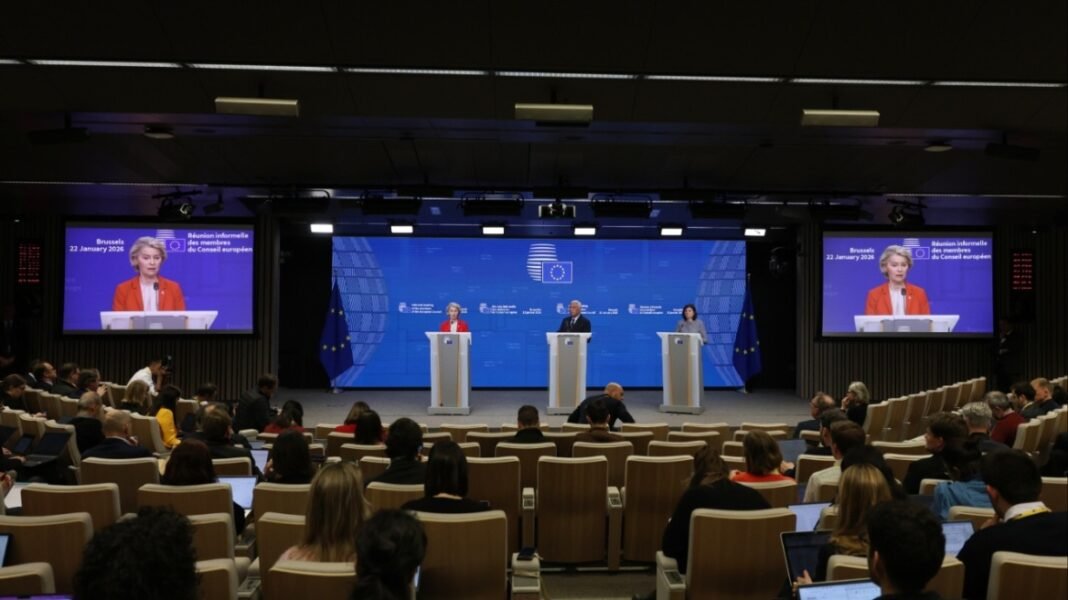 Έκτακτη σύνοδος στις Βρυξέλλες: Σε επιφυλακή η ΕΕ μετά τις κινήσεις Τραμπ, στήριξη σε Δανία, Γροιλανδία και Ουκρανία