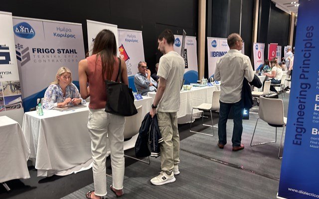 Πάνω από 300 επιχειρήσεις, με περισσότερες από 8.000 ευκαιρίες απασχόλησης, στην 50ή “Ημέρα Καριέρας” της ΔΥΠΑ