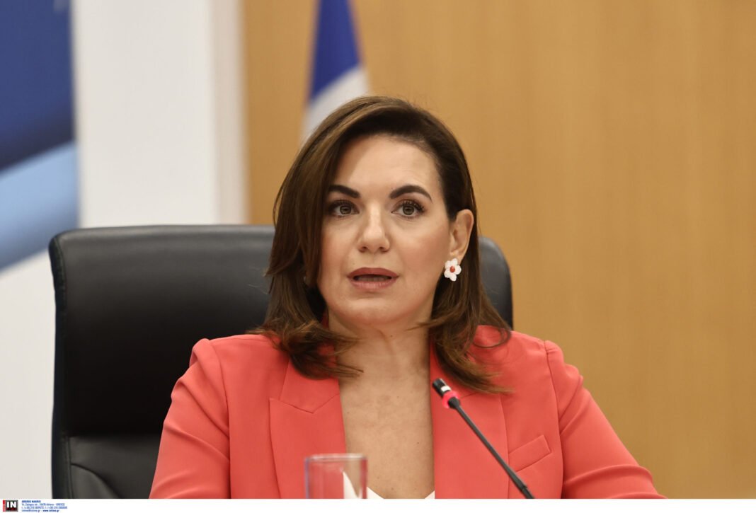 Όλγα Κεφαλογιάννη: Έκανα χρήση της ρύθμισης, δεν έχω λιγότερα δικαιώματα ως μέλος της κυβέρνησης