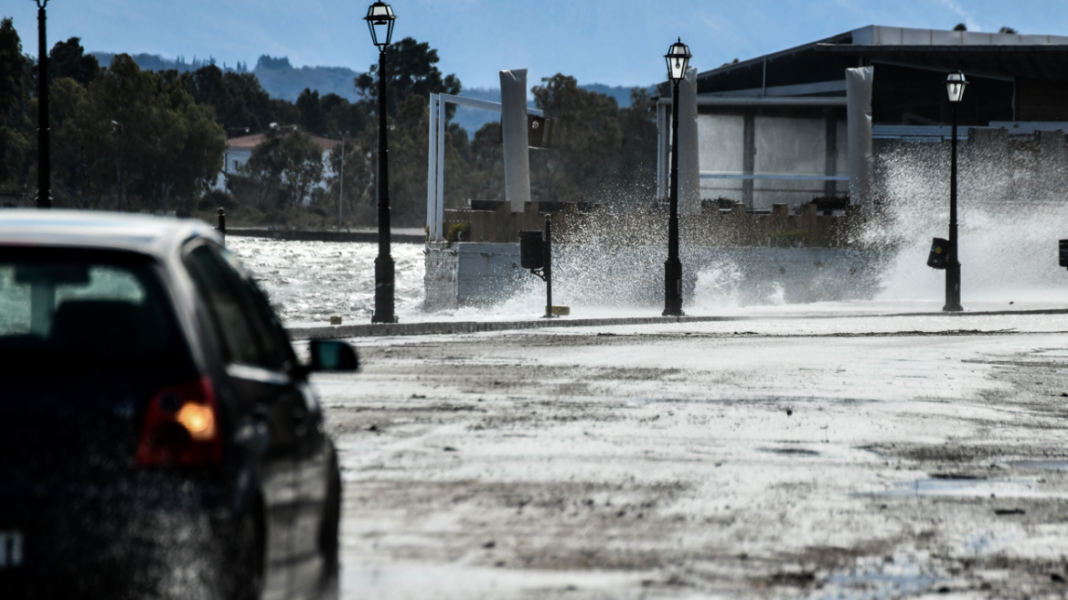 Νέα επιδείνωση του καιρού με λασποβροχές από το βράδυ της Κυριακής, έως 9 μποφόρ στο Αιγαίο – Καταιγίδες εκ νέου στην Αττική