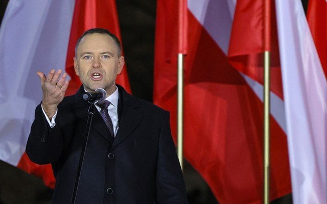 Ναβρότσκι: Η Ρωσία αποτελεί διαρκής απειλή για την Ευρώπη και την ανεξαρτησία της διακυβέρνησής της