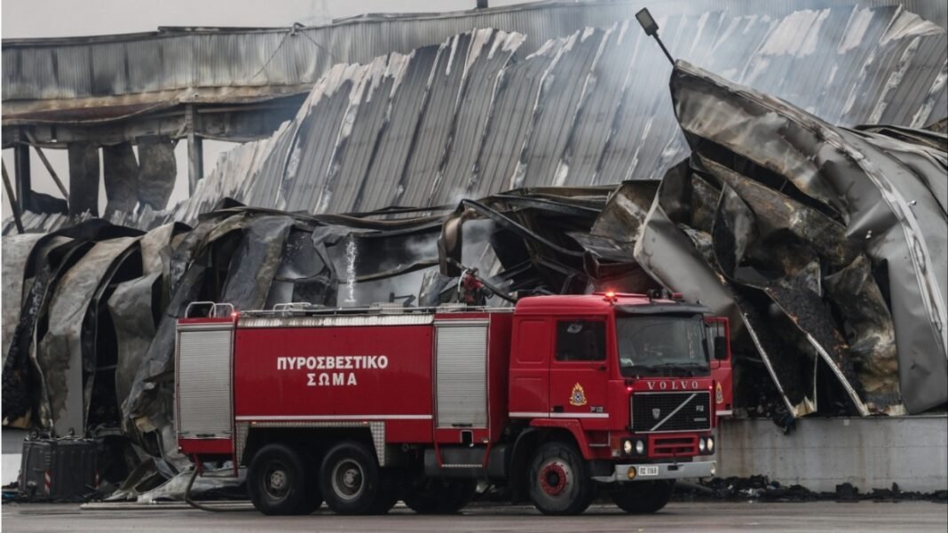 Τραγωδία στα Τρίκαλα: Έλιωσε μέχρι και ο χάλυβας από τη φωτιά στο εργοστάσιο της Βιολάντα – Τα ερωτήματα για την τραγωδία
