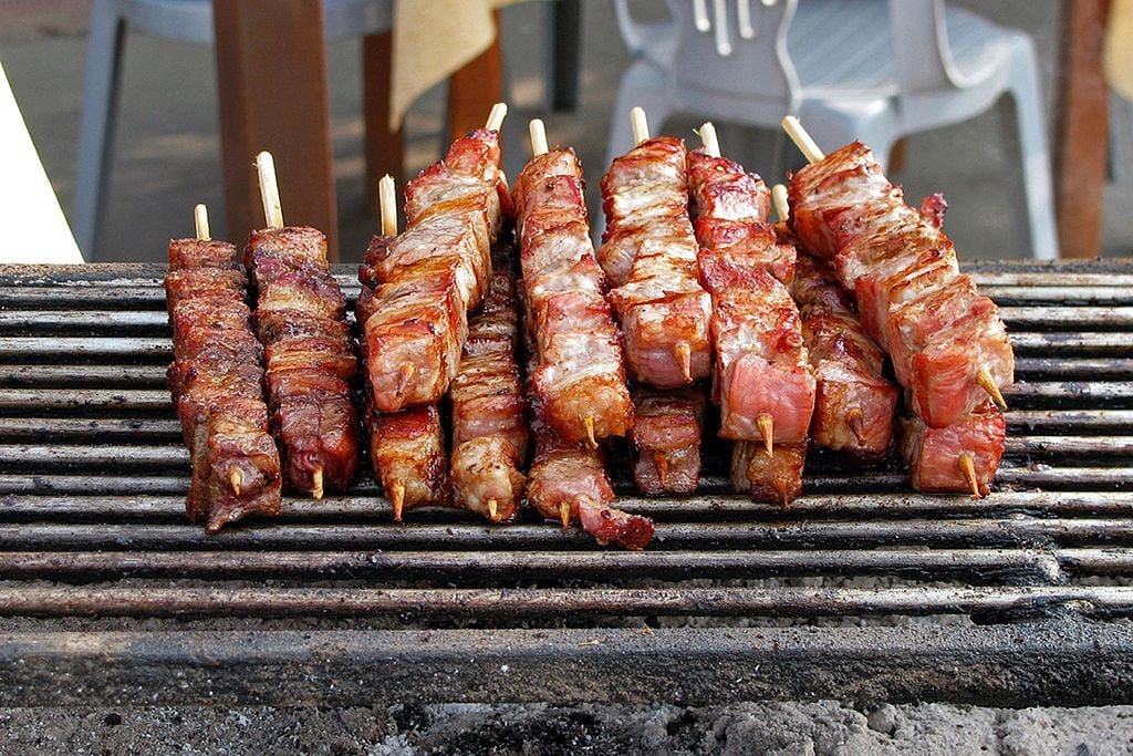 Drugs on the Menu: Greek Souvlaki Shop Exposed as Narcotics Hub