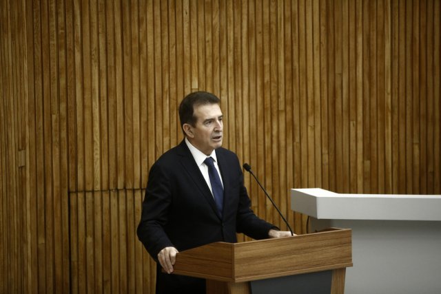 Χρυσοχοΐδης:-Πρώτος-μας-στόχος-και-για-το-2026-είναι-η-μείωση-της-μεσαίας-εγκληματικότητας