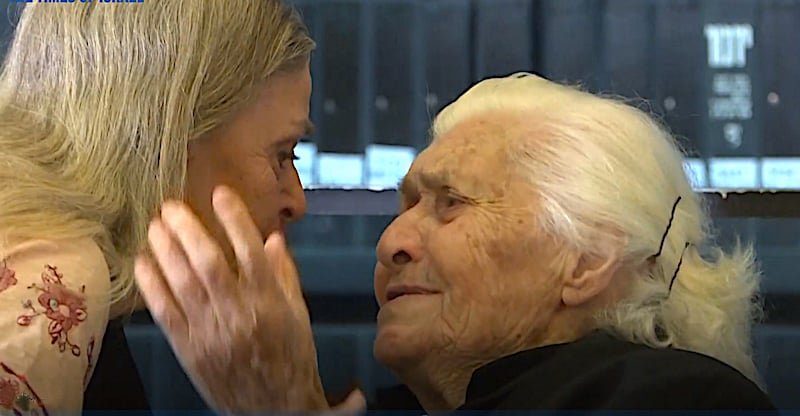 When a Greek Woman Met the Jewish Family She Saved from the Holocaust