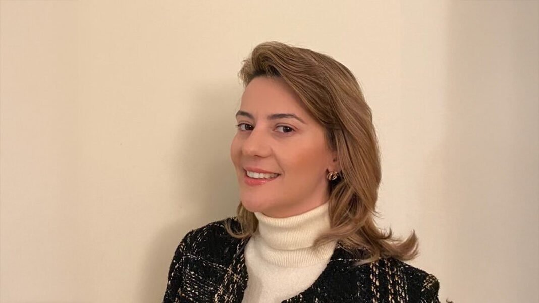 Έφυγε από τη ζωή στα 40 της χρόνια η Αριστέα Καζάκου, Τομεάρχης Τουρισμού του ΠΑΣΟΚ