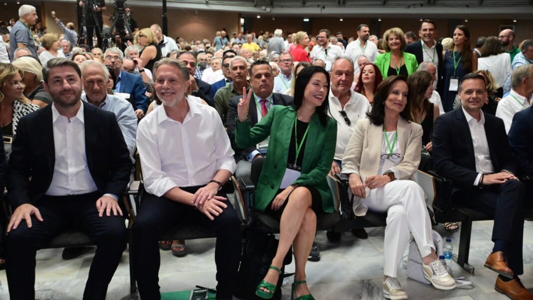 Καζάνι που βράζει το ΠΑΣΟΚ – Η ενόχληση της Χαριλάου Τρικούπη για τις «κακοφωνίες» και η νέα εσωκομματική «συμμαχία»