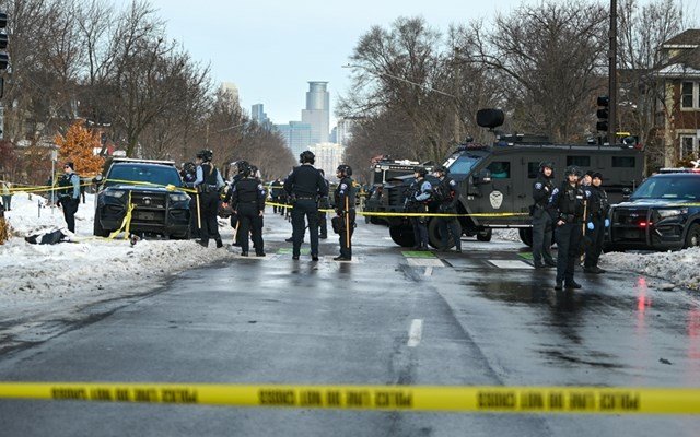 Μινεάπολη: Ο πρόεδρος των ΗΠΑ Τραμπ σκληραίνει ξανά τη ρητορική του