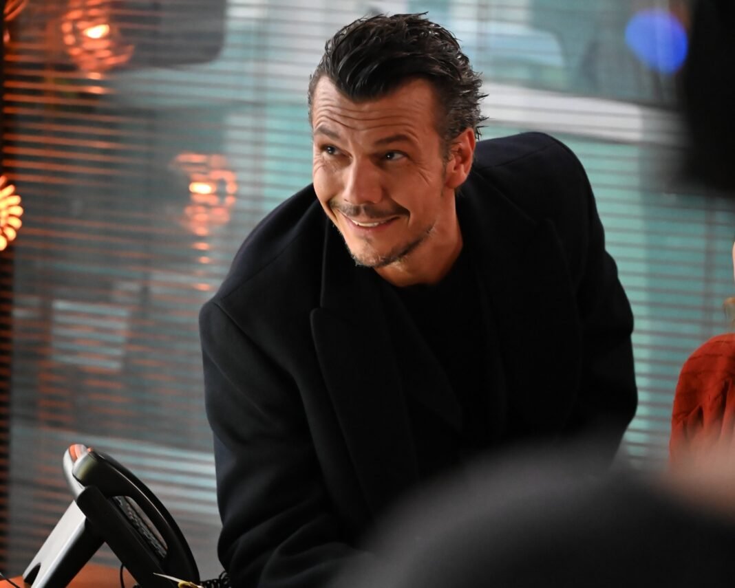 Τρομεροί-γονείς:-Ο-Ιωάννης-Παπαζήσης-αναστατώνει-την-οικογένεια-Στεφανίδη