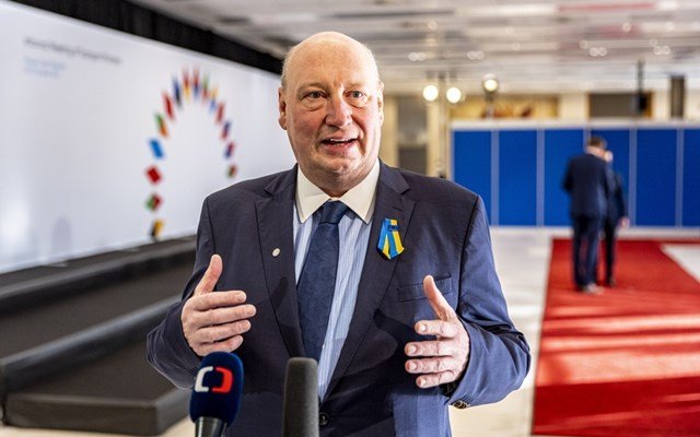 Politico: Απολύθηκε ο Εσθονός αξιωματούχος της Κομισιόν Χ. Χολολέι – Είχε λάβει δώρα από το Κατάρ