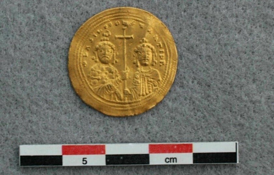 how-did-an-ancient-byzantine-gold-coin-end-up-in-norway?