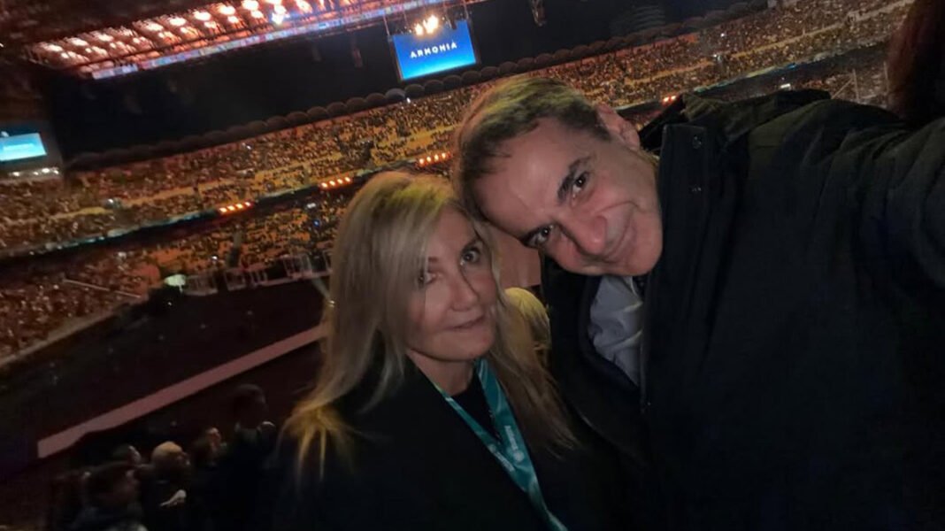 Στο Μιλάνο για την τελετή έναρξης των Χειμερινών Ολυμπιακών Αγώνων ο Κυριάκος Μητσοτάκης και η Μαρέβα Γκραμπόφσκι Στο Μιλάνο για την τελετή έναρξης των Χειμερινών Ολυμπιακών Αγώνων ο Κυριάκος Μητσοτάκης και η Μαρέβα Γκραμπόφσκι