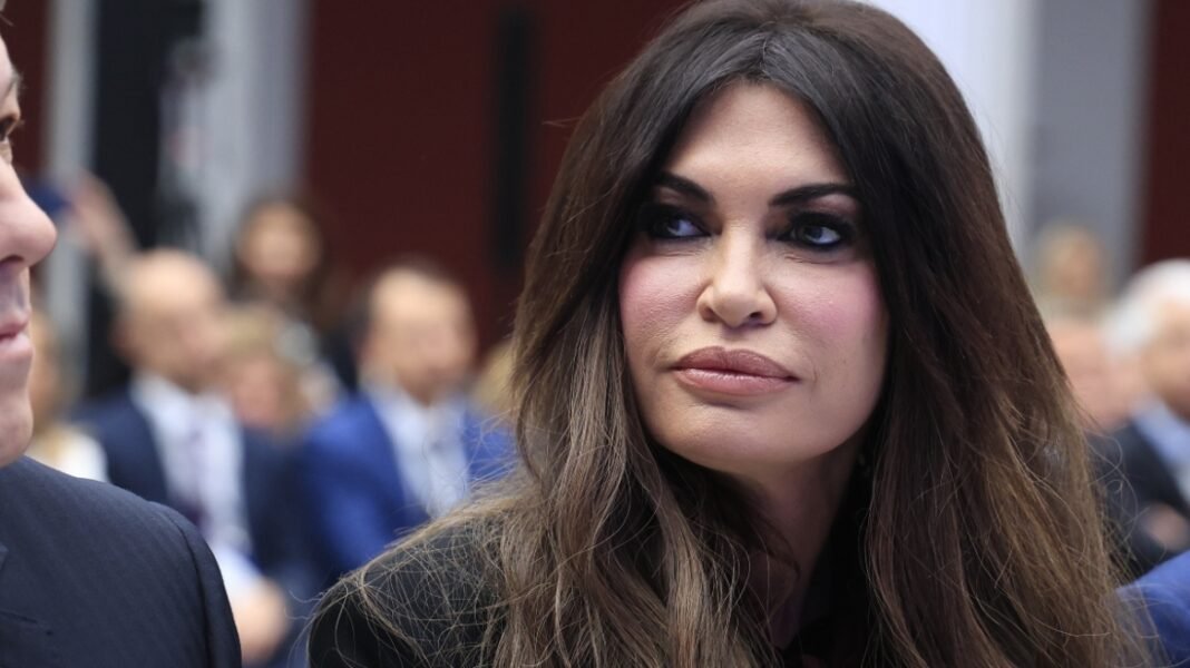 Ξεκινά περιοδείες ανά την Ελλάδα η Γκιλφόιλ: Από το Ζάππειο, στην Ουάσιγκτον ο Κάθετος Διάδρομος