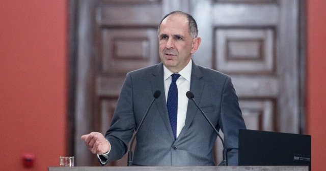 Παγκόσμια Ημέρα Ελληνικής Γλώσσας: Το μήνυμα Γεραπετρίτη για την ιστορική αναγνώριση από την UNESCO