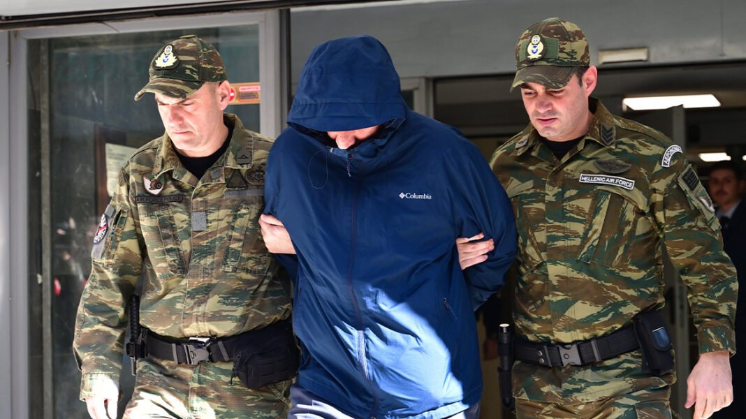 Κατάσκοπος-στην-Πολεμική-Αεροπορία:-Στο-ραντάρ-του-υπ.-Άμυνας-οι-απόστρατοι-που-δουλεύουν-ως-σύμβουλοι-στο-εξωτερικό-–-Η-ρύθμιση-για-αφαίρεση-ιθαγένειας