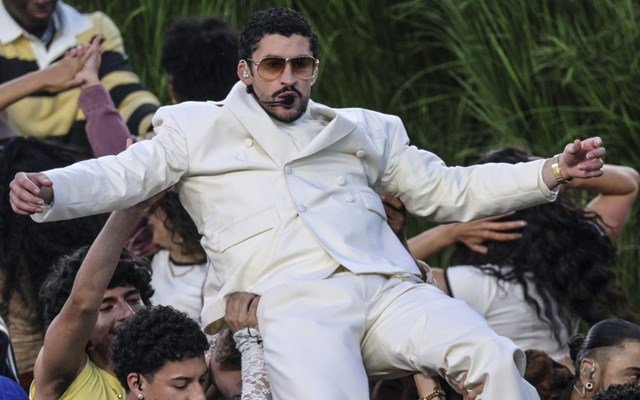 Επίθεση-Τραμπ-για-το-σόου-του-bad-bunny-στο-super-bowl:-Φρικτό,-από-τα-χειρότερα-που-έγιναν-ποτέ