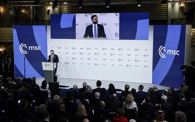 Καμπανάκι-από-τη-Διάσκεψη-του-Μονάχου:-Υπαρκτός-ο-κίνδυνος-“περιφερειακού-πολέμου”-–-Αιχμές-κατά-της-πολιτικής-Τραμπ