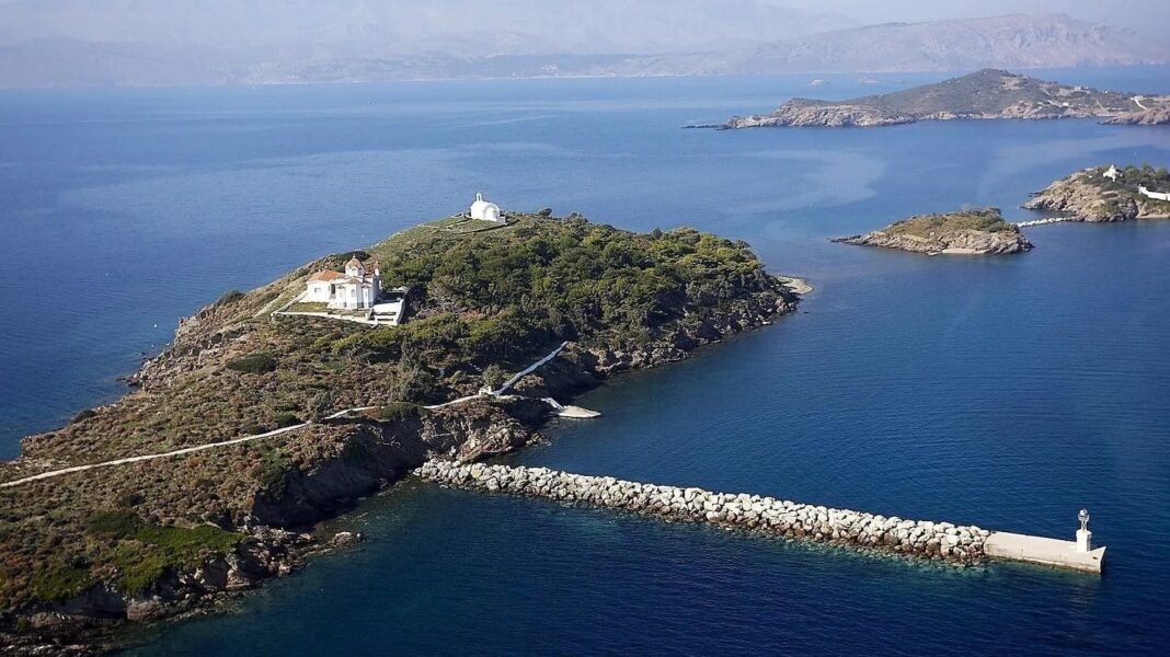top-greek-private-islands-for-sale:-your-piece-of-mediterranean-paradise