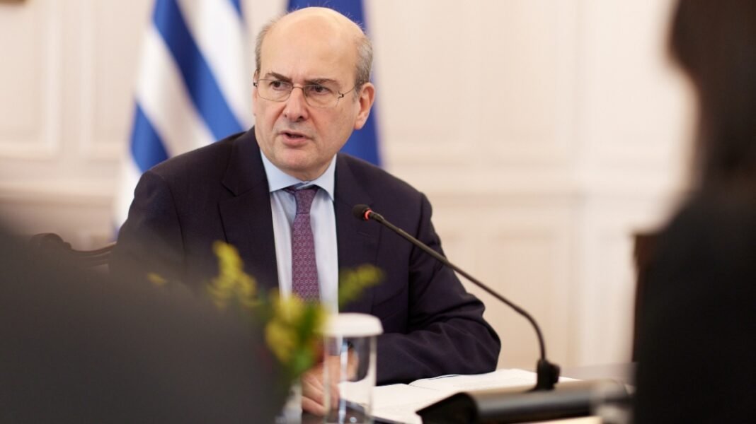 Χατζηδάκης: Τριπλή παρέμβαση κατά της γραφειοκρατίας για πολίτες και επιχειρήσεις