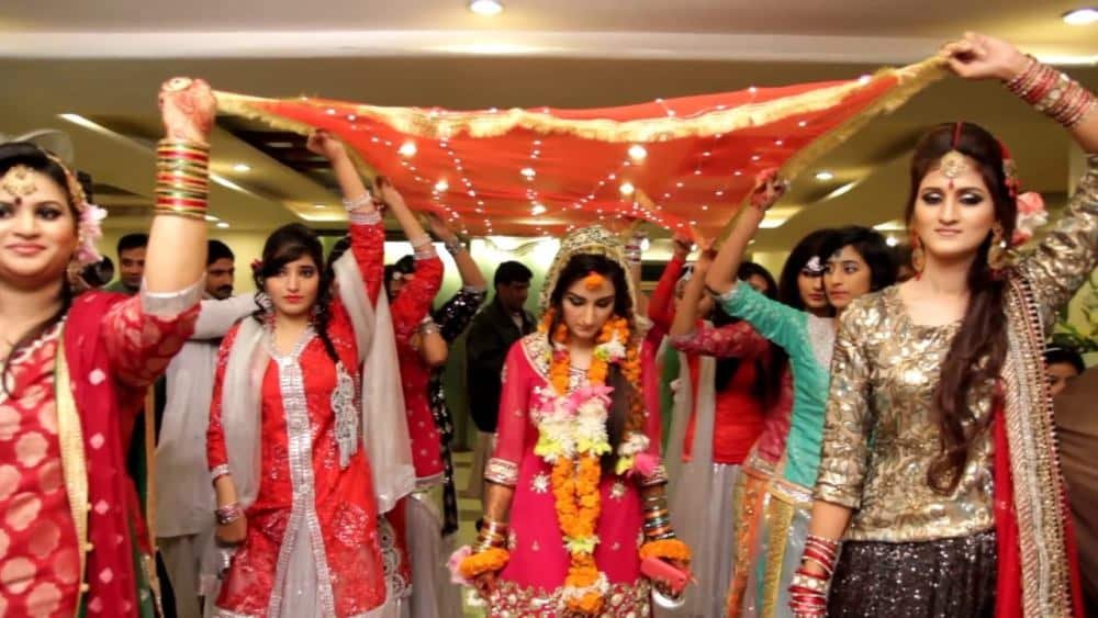 pakistani-community-leader-in-greece-demands-legalization-of-first-cousin-marriage