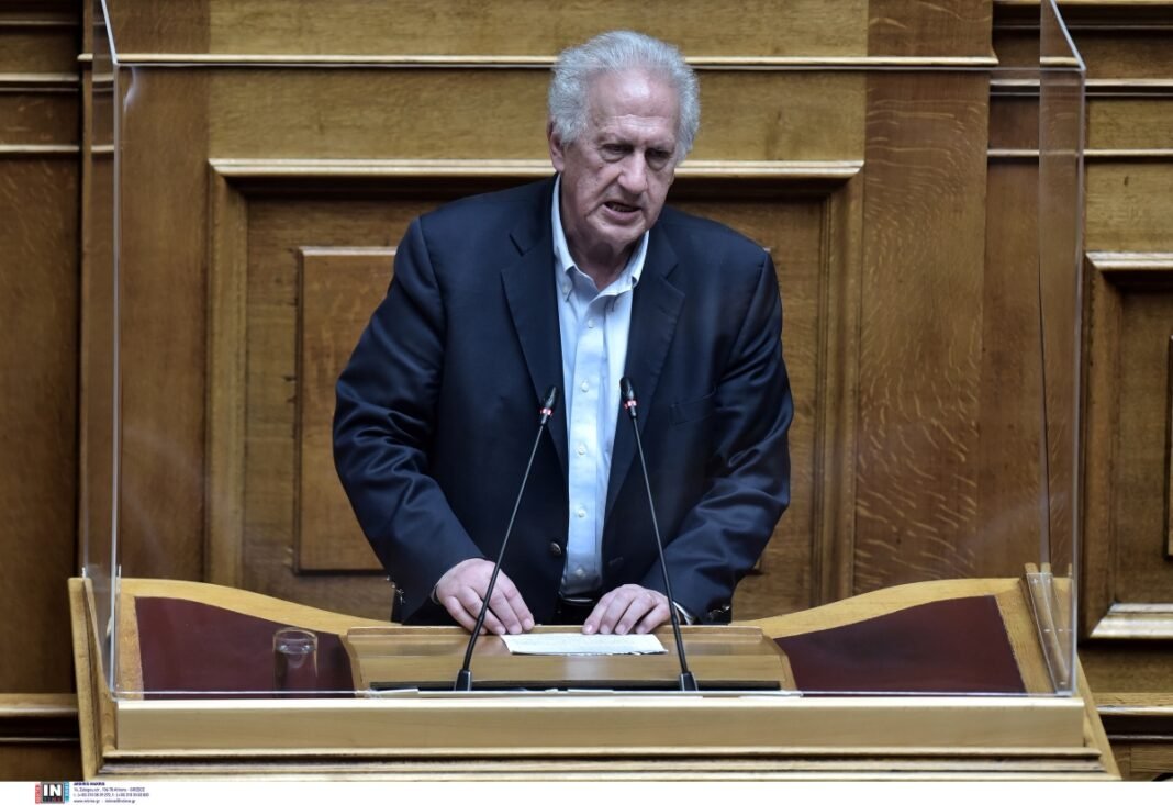 ΠΑΣΟΚ – ΚΙΝΑΛ: Live η συνέντευξη Τύπου Σκανδαλίδη, Βαρδακαστάνη και Τσουκαλά