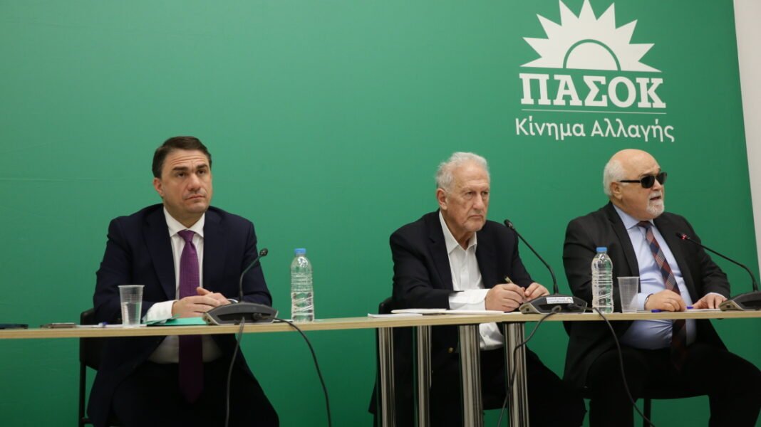 ΠΑΣΟΚ: Η διεύρυνση φέρνει αναταράξεις, το προφίλ των «μεταγραφών»