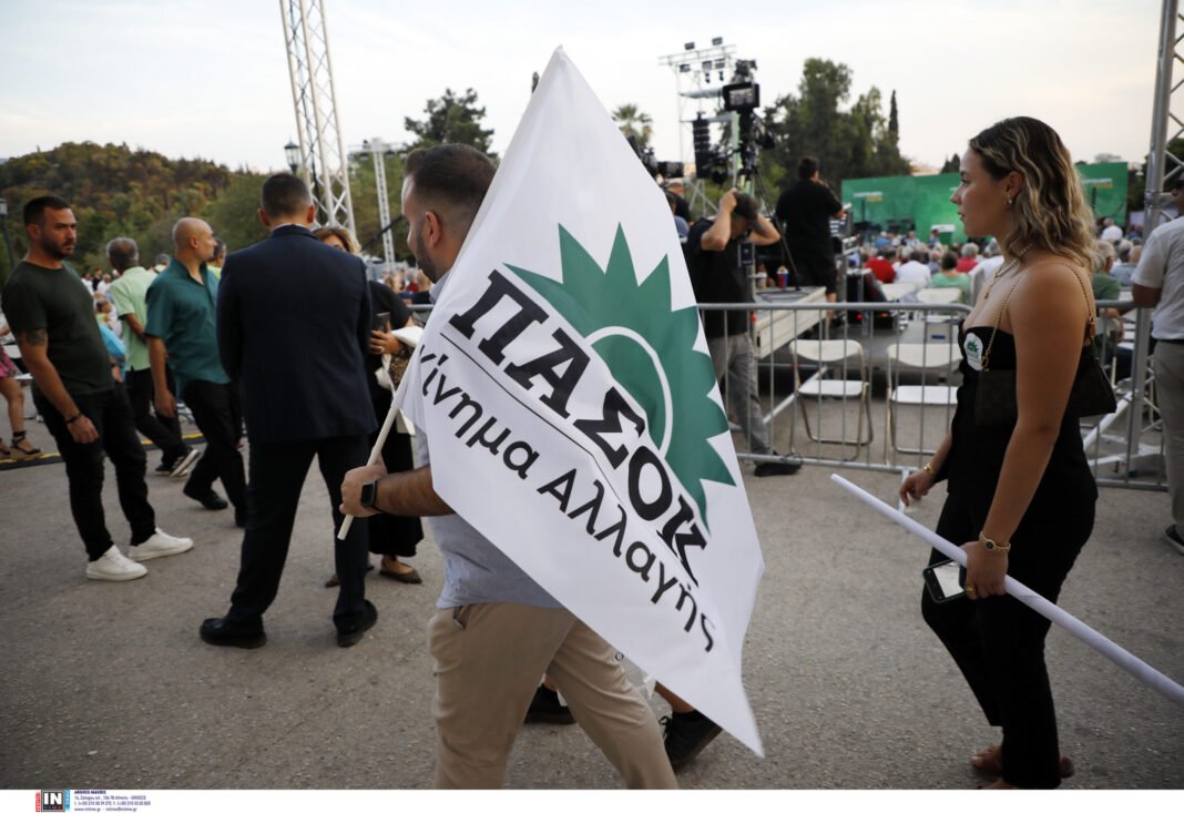 Το ΠΑΣΟΚ άνοιξε τις πόρτες του ενόψει εκλογών – Οι επιστροφές και οι μεταγραφές