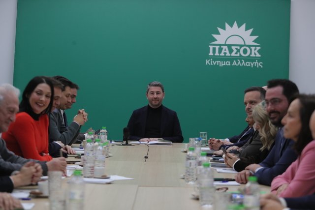 «Περιμέναμε-διόρθωση-πορείας-αλλά-δεν-συνέβη»:-Επιστολή-στον-Ανδρουλάκη-από-το-ΠΑΣΟΚ-Αχαΐας-με-καταγγελίες-για-αποκλεισμούς