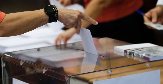 Δημοσκόπηση-interview:-Στο-31,9%-η-ΝΔ-στην-εκτίμηση-εκλογικού-αποτελέσματος,-υποχωρεί-η-Καρυστιανού