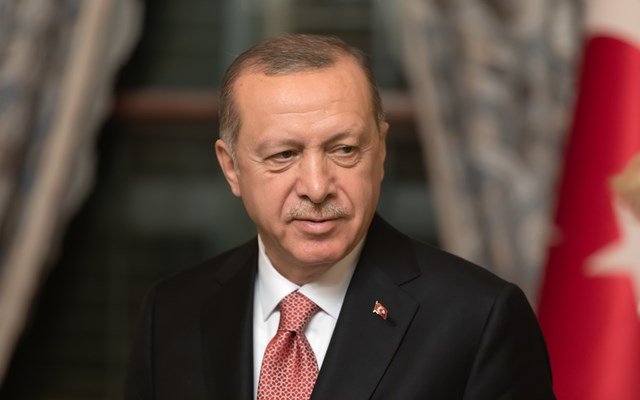 Ποιος-θα-διαδεχθεί-τον-Ερντογάν;-Η-αυξανόμενη-δημοτικότητα-του-γιου-του-τροφοδοτεί-τις-συζητήσεις