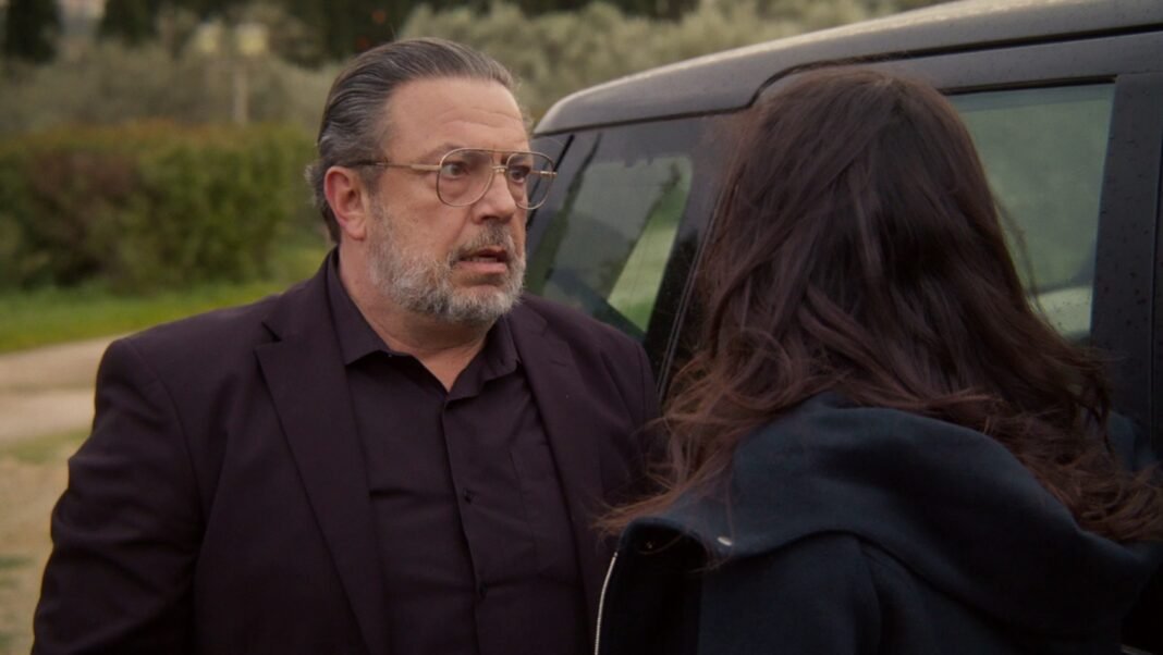 Να μ’ αγαπάς: Η απαγωγή της Φωτεινής από τον Θεόφιλο