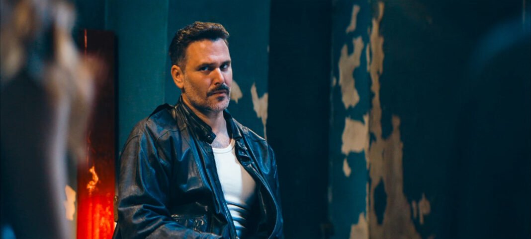 Γιατί-ρε-πατέρα:-Ο-Μιχαήλος-και-τα-τρία-αδέρφια-όμηροι-σε-μια-αποθήκη