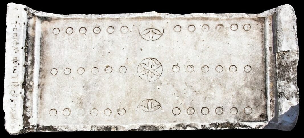scientists-unlock-the-rules-of-long-lost-roman-board-game
