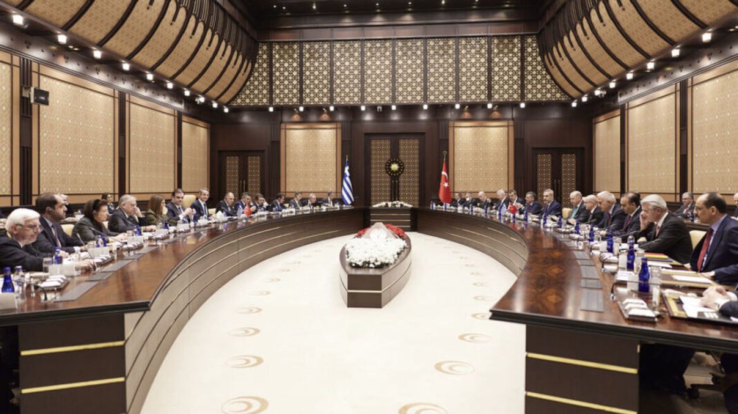 Τα επτά κείμενα που υπογράφτηκαν στο πλαίσιο του 6ου Ανώτατου Συμβουλίου Συνεργασίας Ελλάδας-Τουρκίας