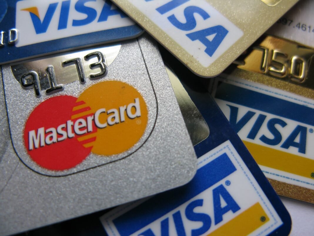 europe-‘urgently’-needs-alternatives-to-visa-and-mastercard,-eu-banking-chief-says
