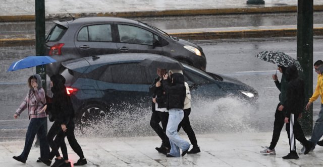 Τριήμερο κακοκαιρίας 11 με 13/02: Ισχυρές βροχές έως 228 mm σε Πελοπόννησο και Κρήτη, χάρτες και μετρήσεις από το meteo