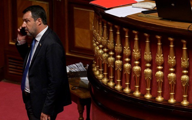 Ιταλία: Συνεχίζονται οι καθυστερήσεις στα τρένα λόγω εμπρηστικών επιθέσεων κατά την έναρξη των Ολυμπιακών Αγώνων