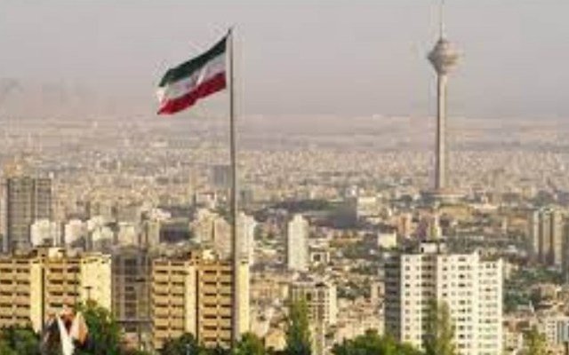 Θα μιλήσουν τα όπλα στο Ιράν;