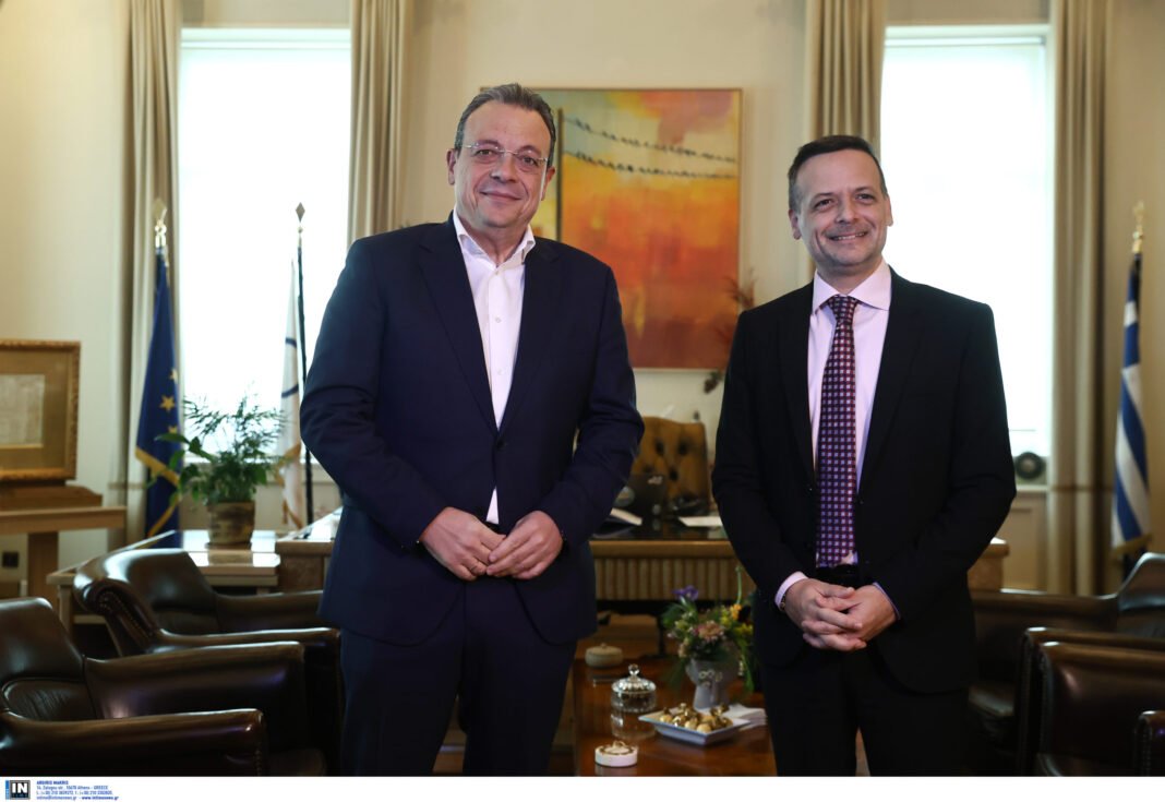 Υπέρ-μιας-προγραμματικής-συμφωνίας-με-στόχο-την-εναλλακτική-πρόταση-προοδευτικής-διακυβέρνησης-ο-Χάρης-Δούκας-–-Η-απάντηση-Φάμελλου