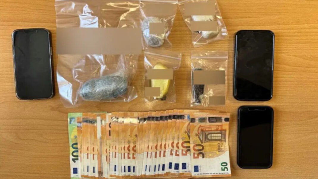 Τέσσερις-συλλήψεις-για-διακίνηση-ναρκωτικών-μέσα-σε-φυλακές