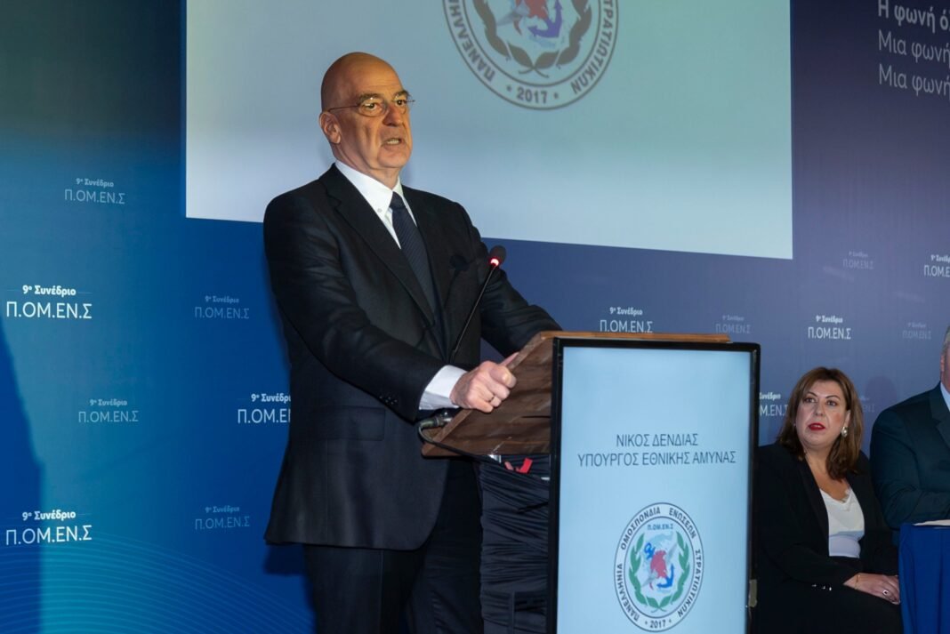 Για-πρώτη-φορά-υπουργός-Εθνικής-Άμυνας-σε-συνέδριο-στρατιωτικών-–-Συμφώνησαν-ότι-διαφωνούν-–-ΦΩΤΟ