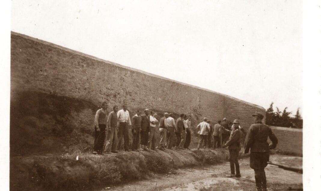 Rare Photos Emerge of 1944 Nazi Mass Execution of 200 Greek Prisoners at Kaisariani