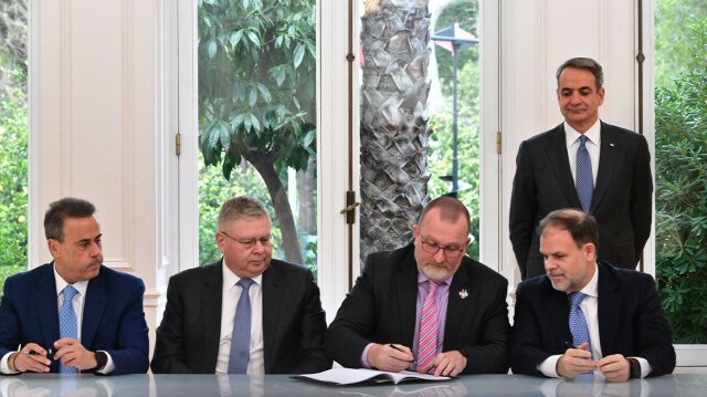 Μπήκαν οι υπογραφές της Ελλάδας με τη Chevron – Μητσοτάκης: Η Ελλάδα κάνει άλμα στον τομέα της ενέργειας