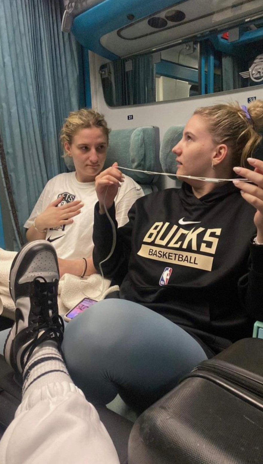 Ο Νίκος Πλακιάς μιλάει στο protothema: Οι πιέσεις, το ξυλόλιο, η Καρυστιανού και η τελευταία φωτογραφία των κοριτσιών μέσα από το τρένο