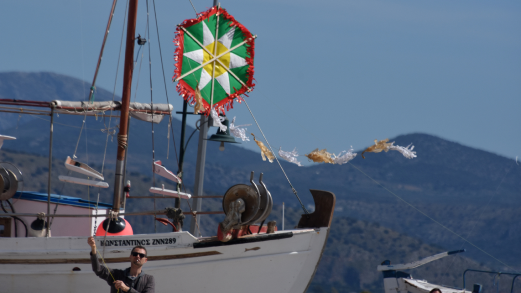 Καιρός Καθαράς Δευτέρας: Άστατο τριήμερο με ψύχρα και βροχές μέχρι Κυριακή, η πρόγνωση δείχνει βελτίωση και ήλιο για τα Κούλουμα