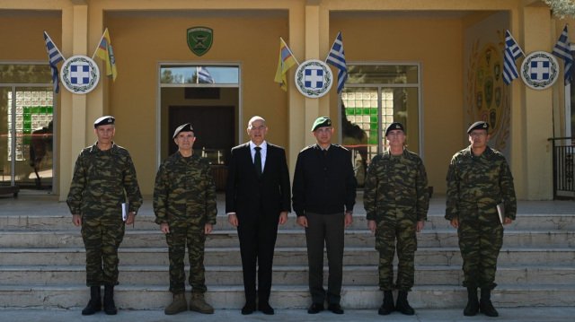 Δένδιας: Από τη στρατιωτική θητεία παρωδία, στη θητεία με ουσία – Διατροφολόγοι θα επιβλέπουν τη σίτιση των στρατεύσιμων