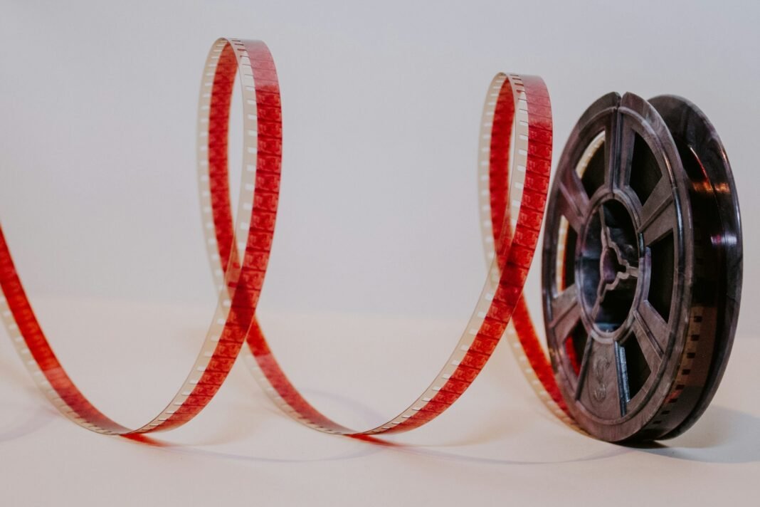 Αν θέλετε αυτό το Σαββατοκύριακο να παρακολουθήσετε μία ταινία τρόμου που έχει έντονο το στοιχείο του μυστηρίου, αυτή είναι μία πολύ καλή επιλογή