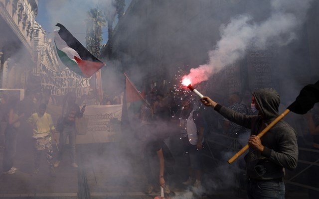 Γαλλία: Διαδήλωση στη Λιόν στη μνήμη του ακροδεξιού φοιτητή Κουεντέν Ντεράνκ