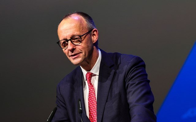 Ο Μερτς αποκλείει την εκ νέου χαλάρωση των ορίων χρέους της Γερμανίας πριν από τις επόμενες εκλογές